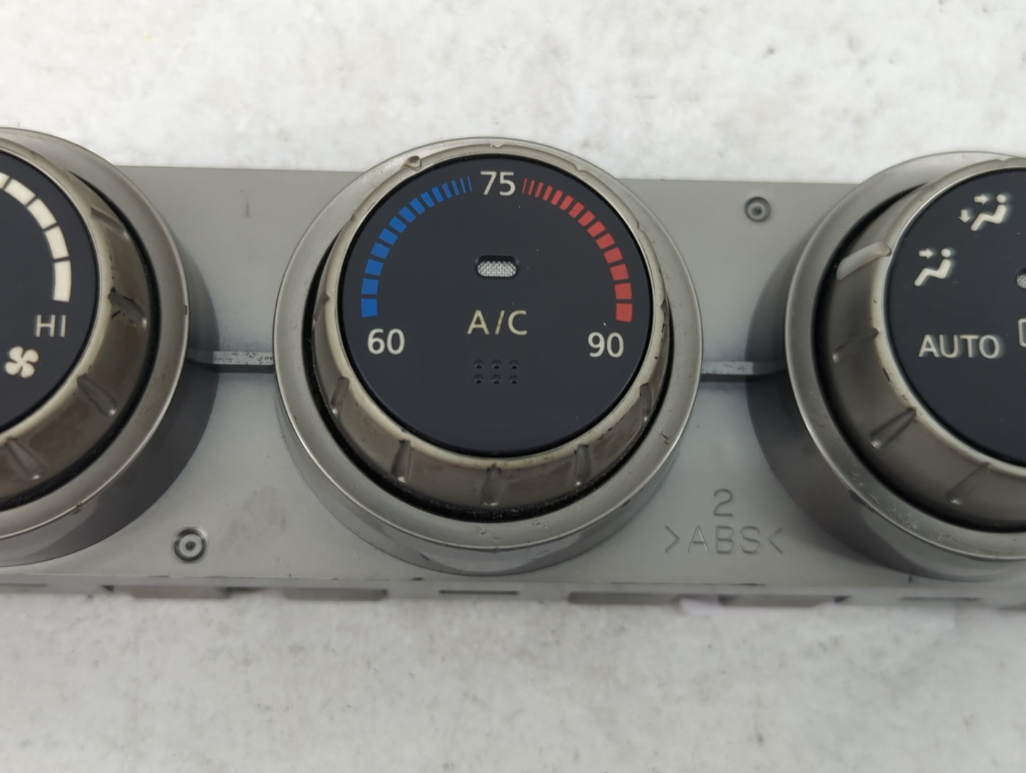 2005-2006 Nissan Altima Climate Control Module Temperature AC/Heater Replacement Fits Fits 2005 2006 OEM Used Auto Parts - O