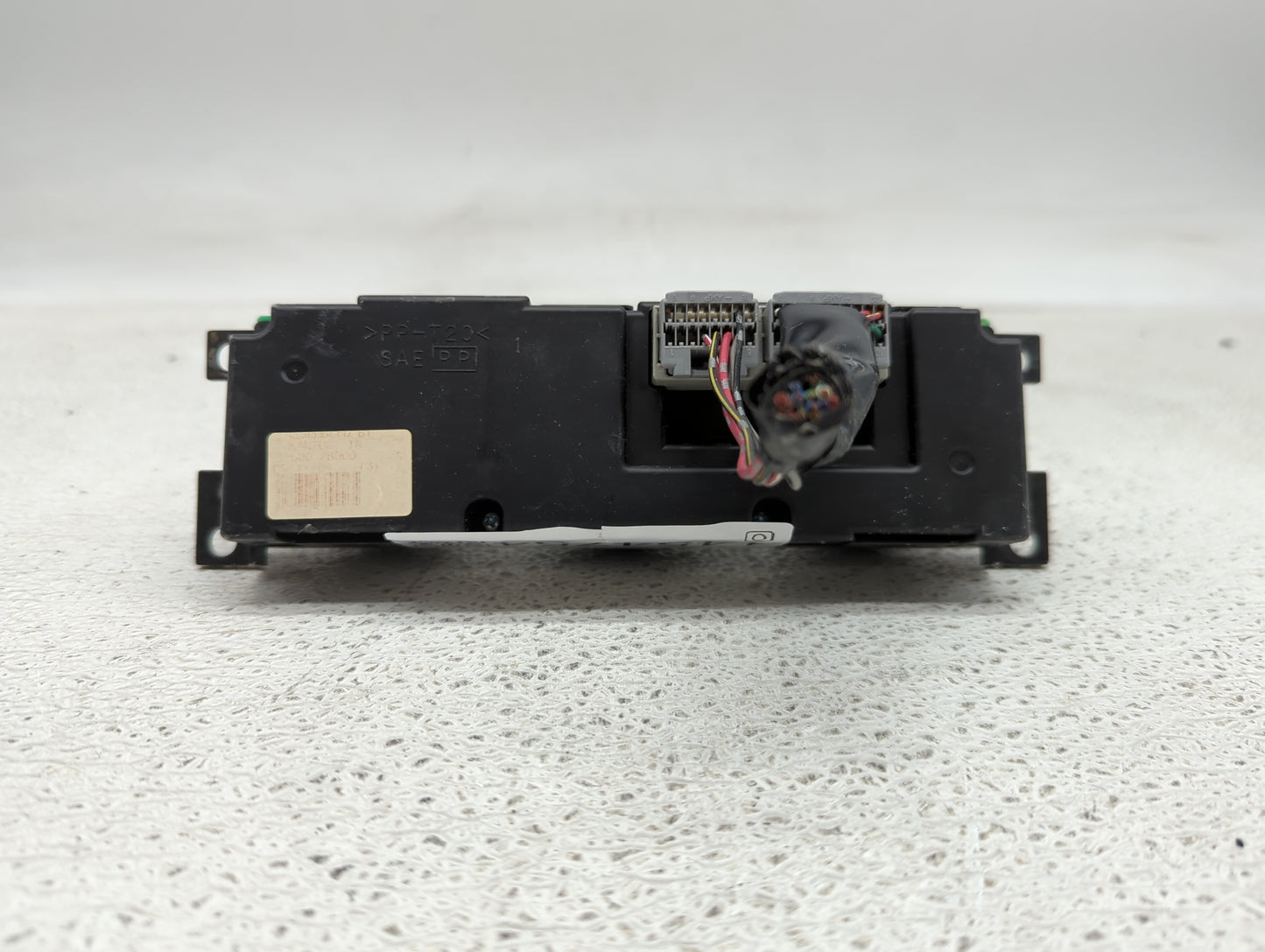 2005-2006 Nissan Altima Climate Control Module Temperature AC/Heater Replacement P/N:27500 ZB02A Fits Fits 2005 2006 OEM Use