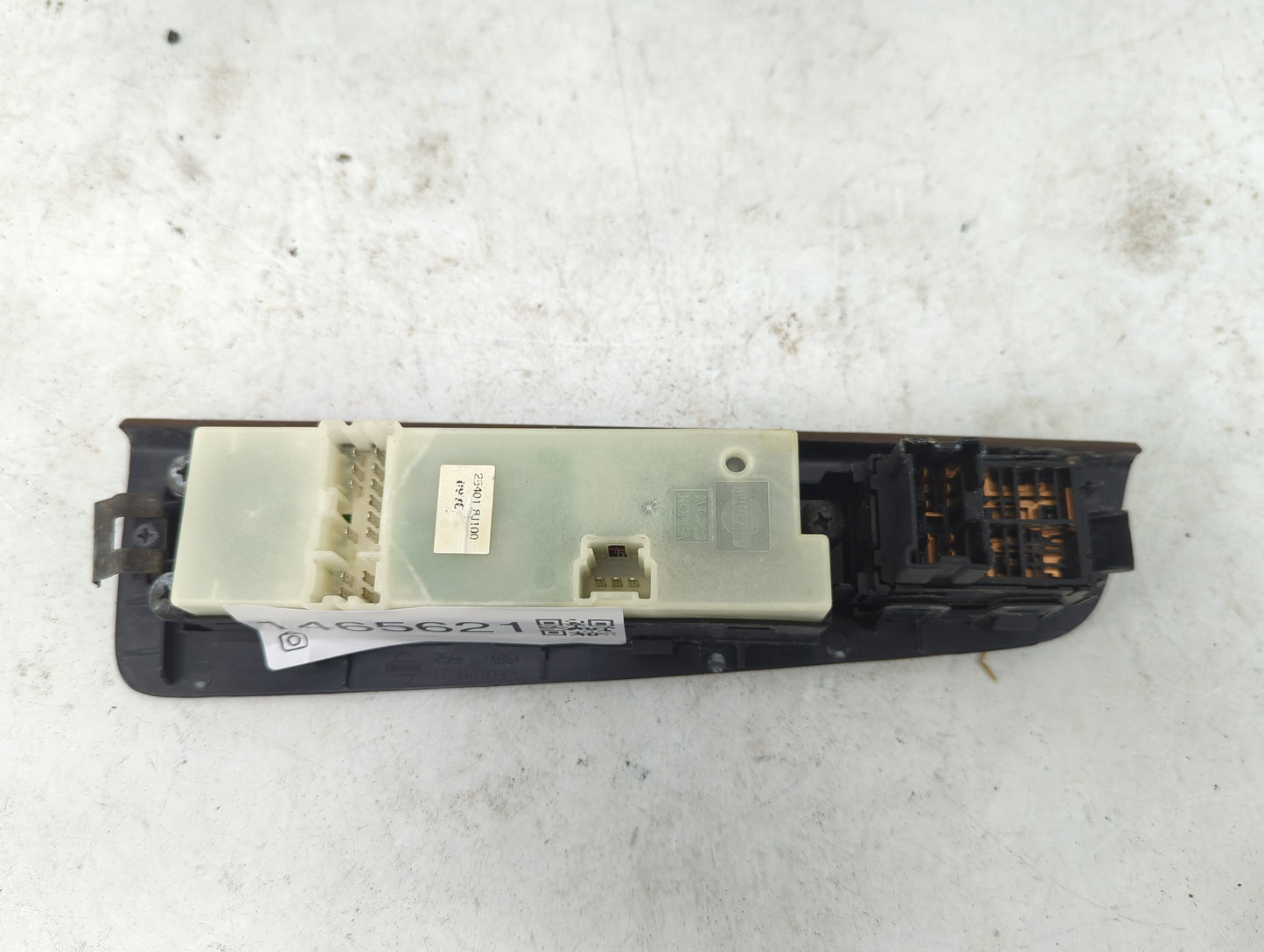 2005-2006 Nissan Altima Master Power Window Switch Replacement Driver Side Left P/N:25401 8J100 Fits Fits 2005 2006 OEM Used