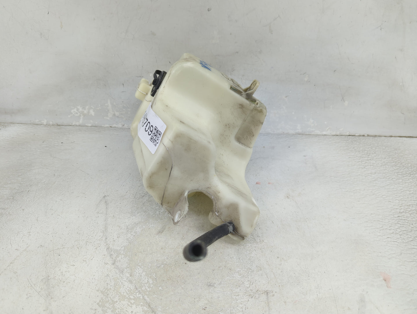 2002-2006 Nissan Altima Windshield Washer Fluid Reservoir Bottle Oem - Oemusedautoparts1.com
