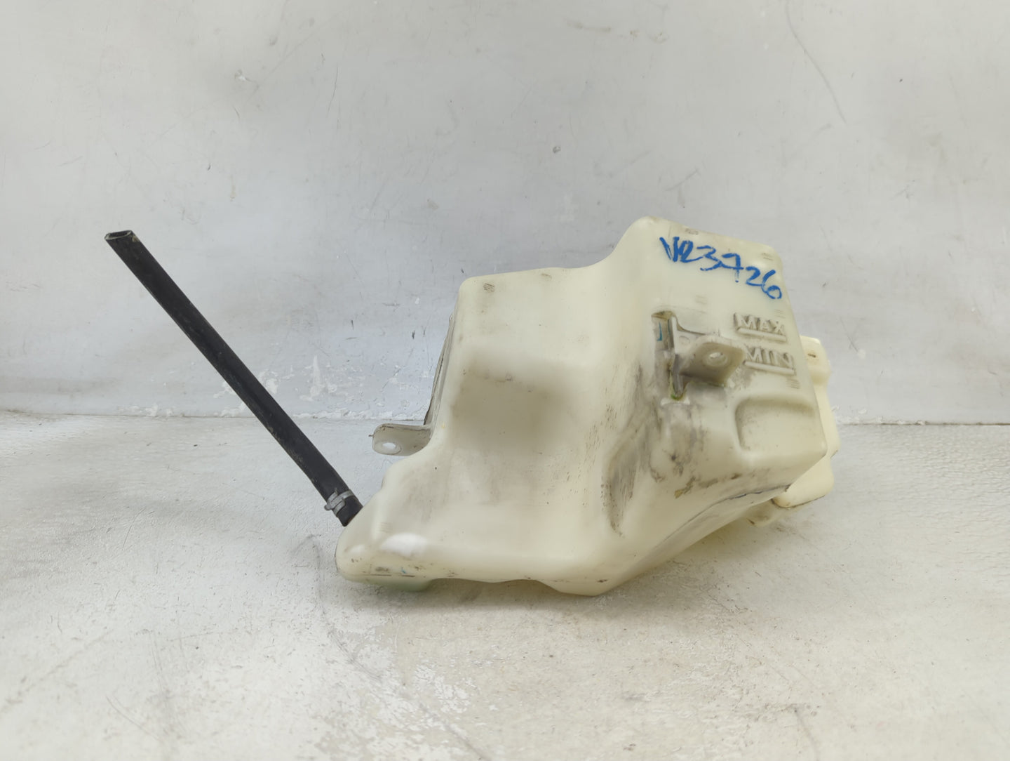 2002-2006 Nissan Altima Windshield Washer Fluid Reservoir Bottle Oem - Oemusedautoparts1.com