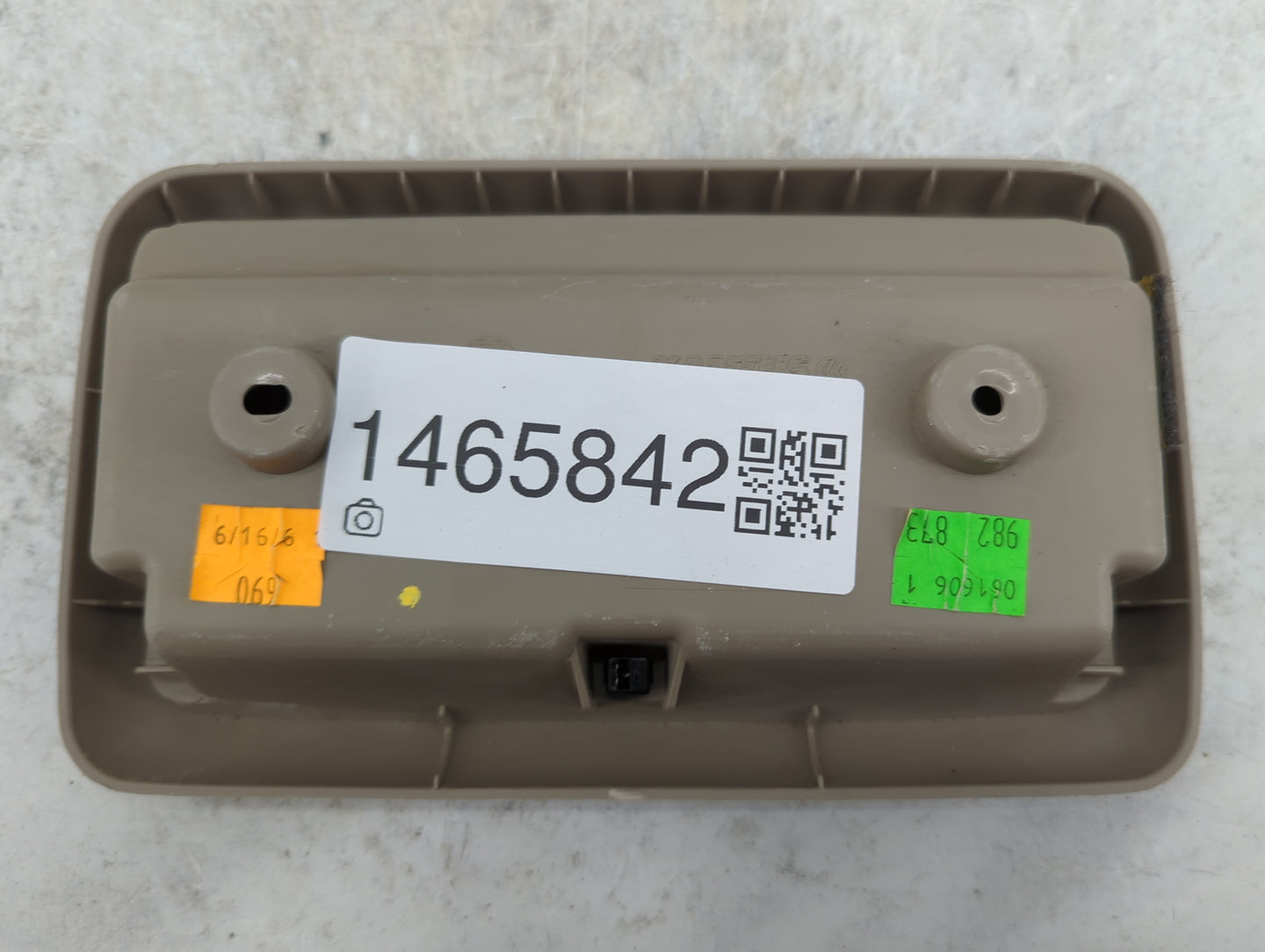 2006 Nissan Altima Overhead Roof Console Tan - Oemusedautoparts1.com