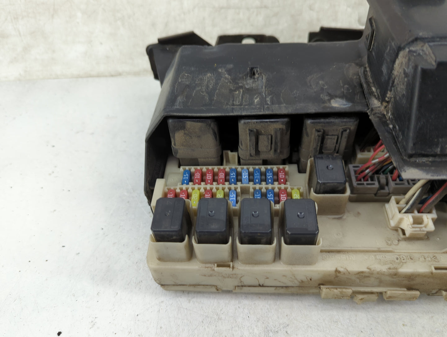 2002-2006 Nissan Altima Fusebox Fuse Box Panel Relay Module P/N:AQ004 Fits Fits 2002 2003 2004 2005 2006 OEM Used Auto Parts