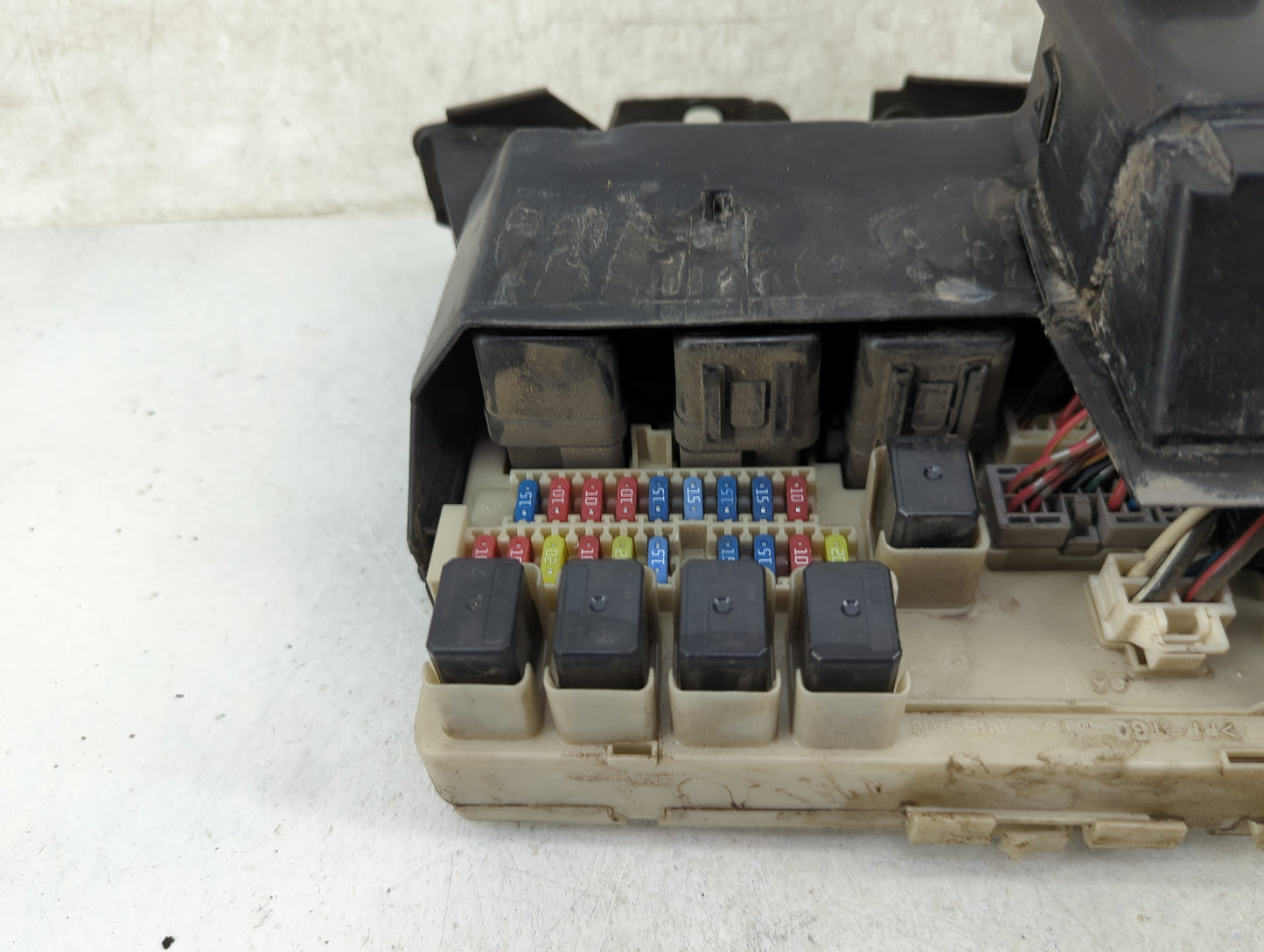2002-2006 Nissan Altima Fusebox Fuse Box Panel Relay Module P/N:AQ004 Fits Fits 2002 2003 2004 2005 2006 OEM Used Auto Parts