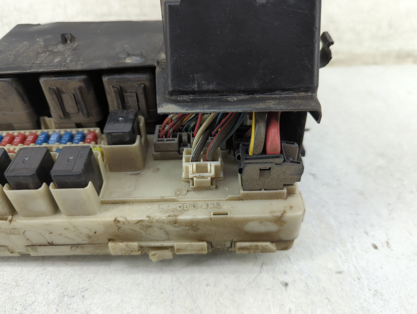 2002-2006 Nissan Altima Fusebox Fuse Box Panel Relay Module P/N:AQ004 Fits Fits 2002 2003 2004 2005 2006 OEM Used Auto Parts