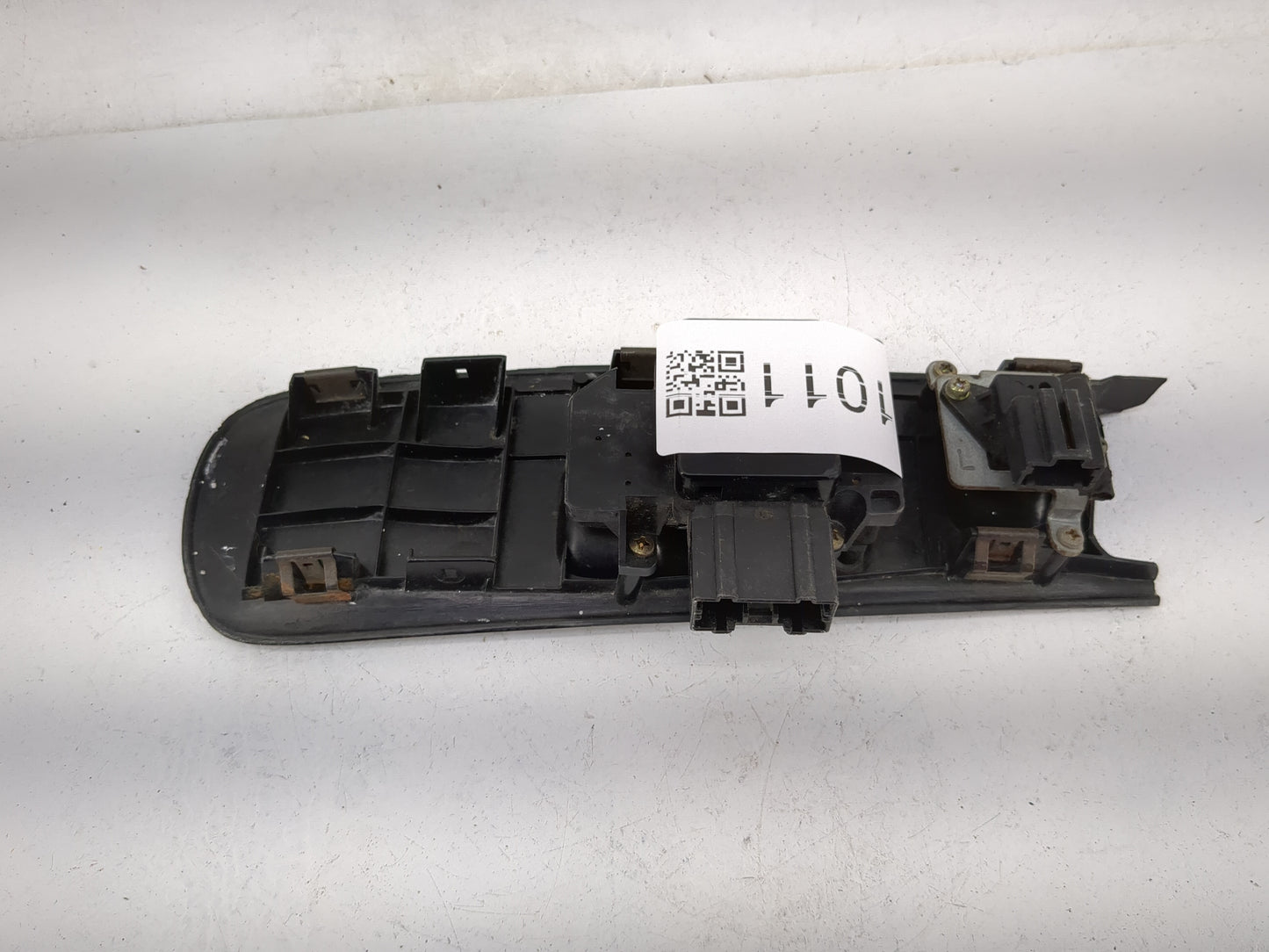 2006 Nissan Altima Master Power Window Switch Replacement Driver Side Left Fits OEM Used Auto Parts - Oemusedautoparts1.com
