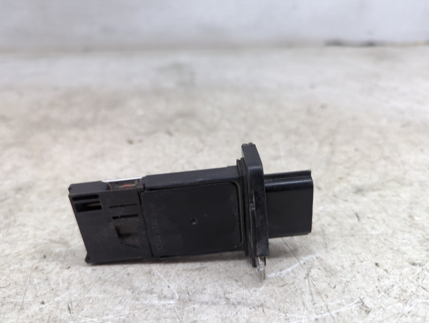 2004-2006 Nissan Altima Mass Air Flow Meter Maf 1489713 - Oemusedautoparts1.com