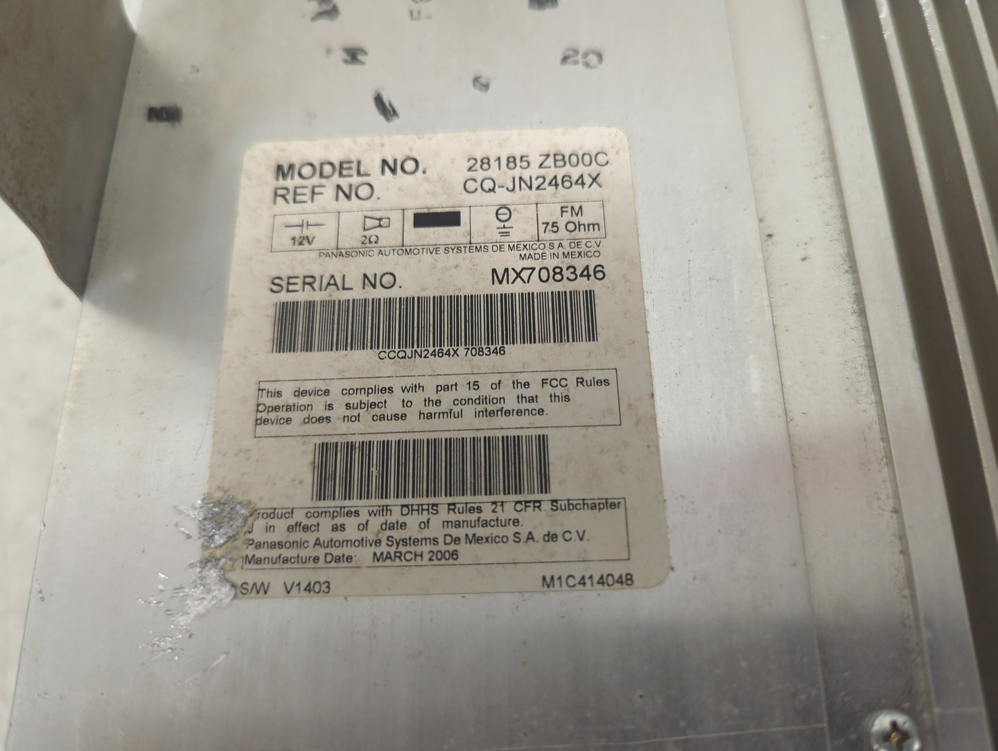 2005-2006 Nissan Altima Radio AM FM Cd Player Receiver Replacement P/N:28185 ZB00C CQ-JN2464X Fits Fits 2005 2006 OEM Used A