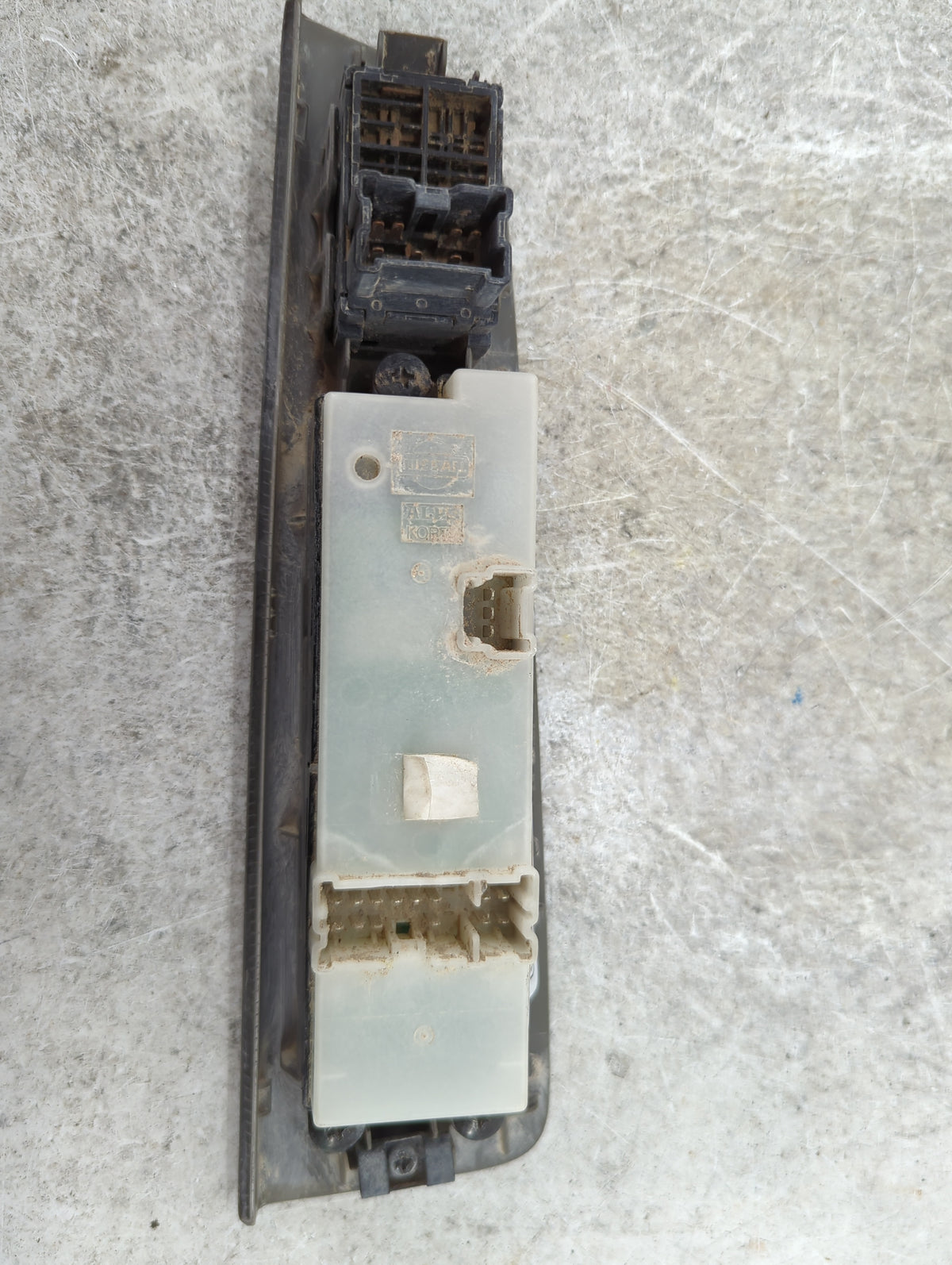 2006 Nissan Altima Master Power Window Switch Replacement Driver Side Left P/N:25366 80961 Fits OEM Used Auto Parts - Oemuse