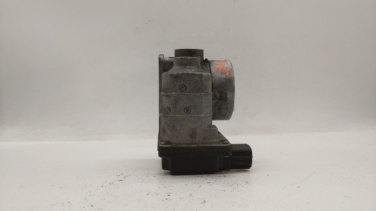 2002-2006 Nissan Altima Throttle Body P/N:576-01 SERA576-01, RME60-06 Fits Fits 2002 2003 2004 2005 2006 OEM Used Auto Parts