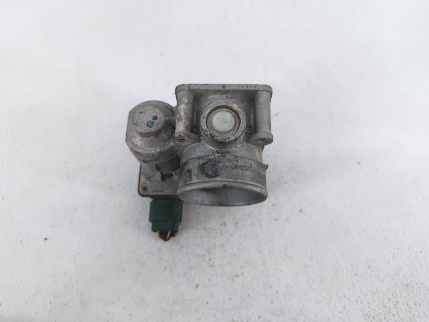 2002-2006 Nissan Altima Throttle Body P/N:RME60-05 576-01, SERA576-01, RME60-06 Fits Fits 2002 2003 2004 2005 2006 OEM Used 