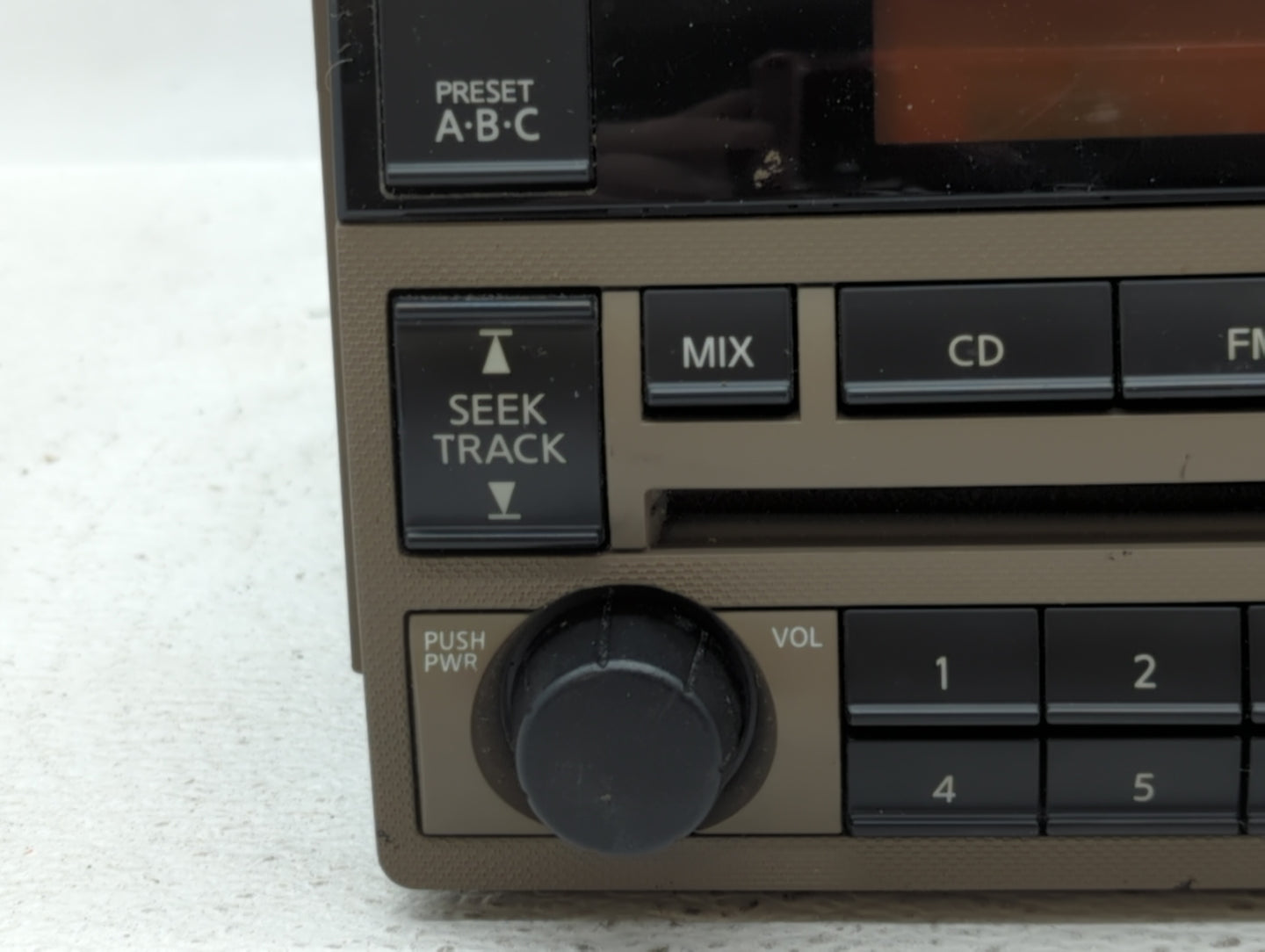 2005-2006 Nissan Altima Radio AM FM Cd Player Receiver Replacement P/N:28185 ZB10B 28185 ZB20C, 28185 ZB10A Fits Fits 2005 2