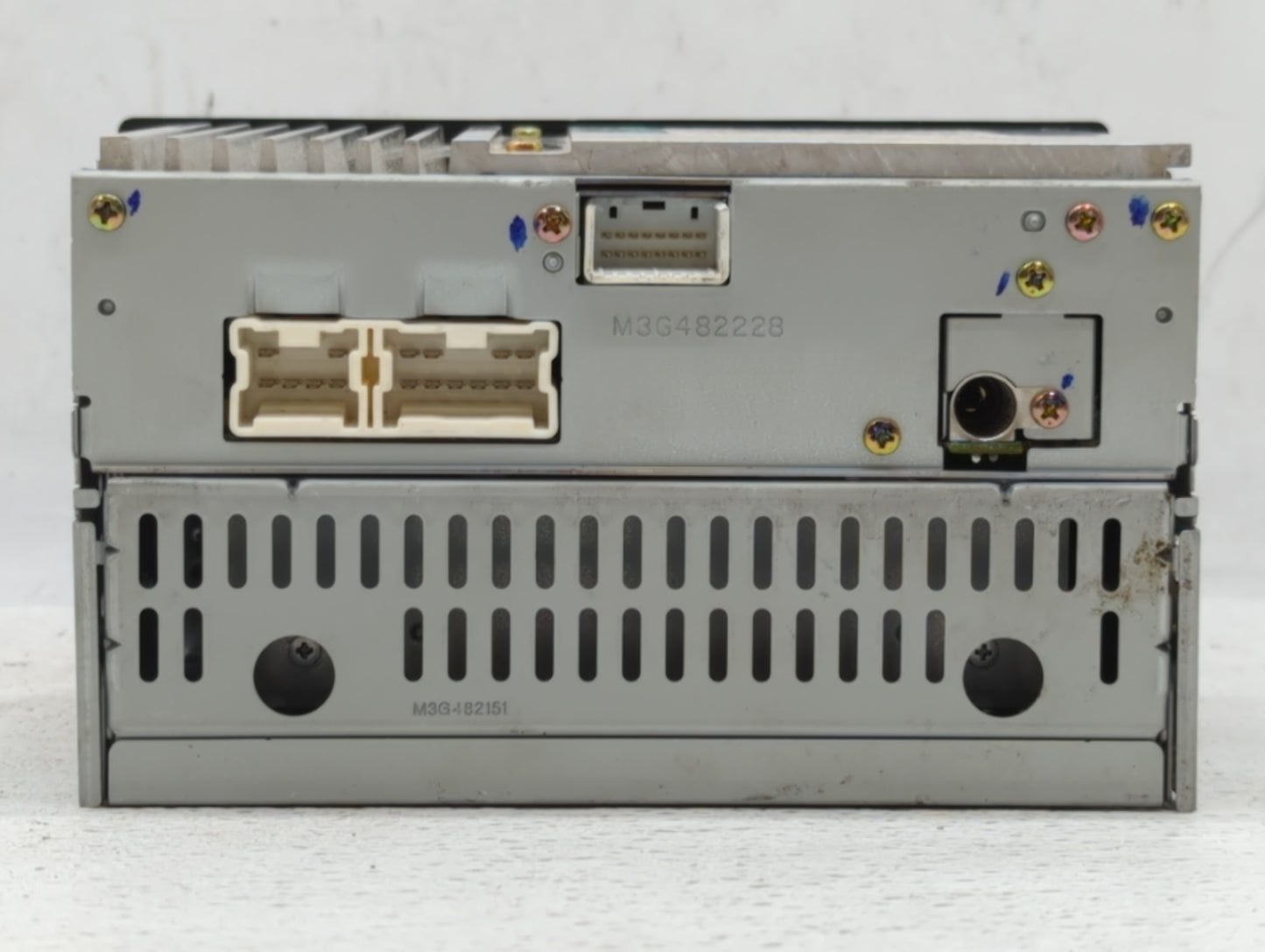 2005-2006 Nissan Altima Radio AM FM Cd Player Receiver Replacement P/N:28185 ZB10B 28185 ZB20C, 28185 ZB10A Fits Fits 2005 2