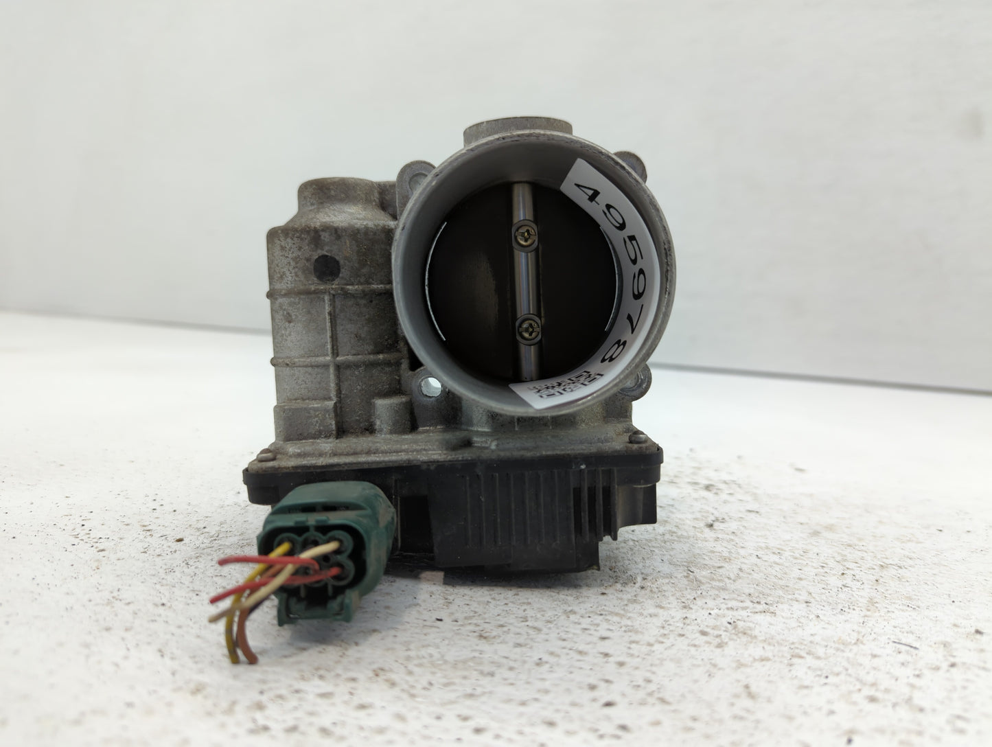 2002-2006 Nissan Altima Throttle Body P/N:RME60-05 576-01, SERA576-01, RME60-06 Fits Fits 2002 2003 2004 2005 2006 OEM Used 