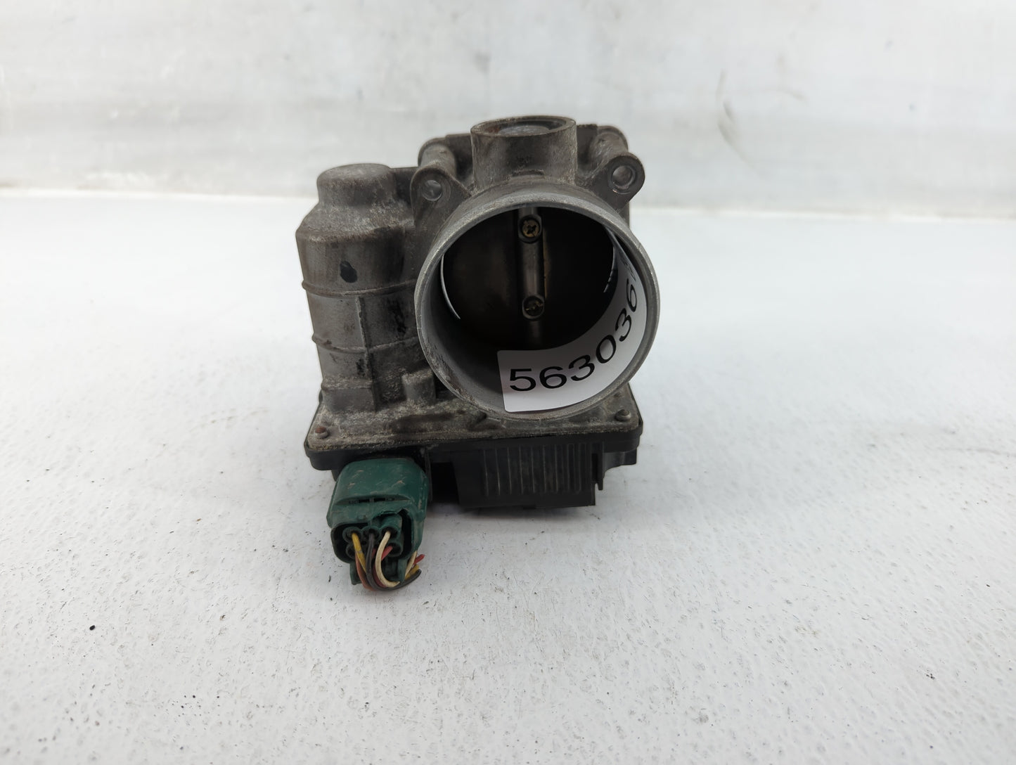 2002-2006 Nissan Altima Throttle Body P/N:RME60-116 Fits Fits 2002 2003 2004 2005 2006 OEM Used Auto Parts - Oemusedautopart