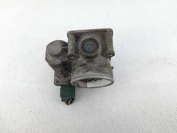 2002-2006 Nissan Altima Throttle Body P/N:RME60-116 Fits Fits 2002 2003 2004 2005 2006 OEM Used Auto Parts