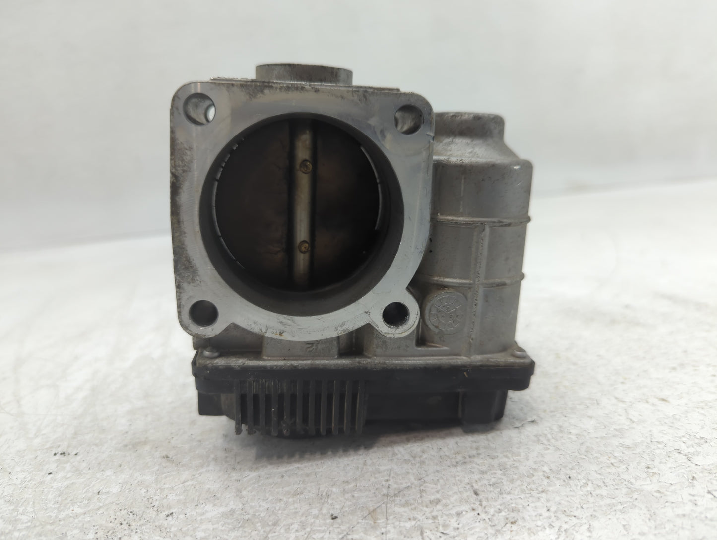 2002-2006 Nissan Altima Throttle Body P/N:RME60-06 Fits Fits 2002 2003 2004 2005 2006 OEM Used Auto Parts - Oemusedautoparts