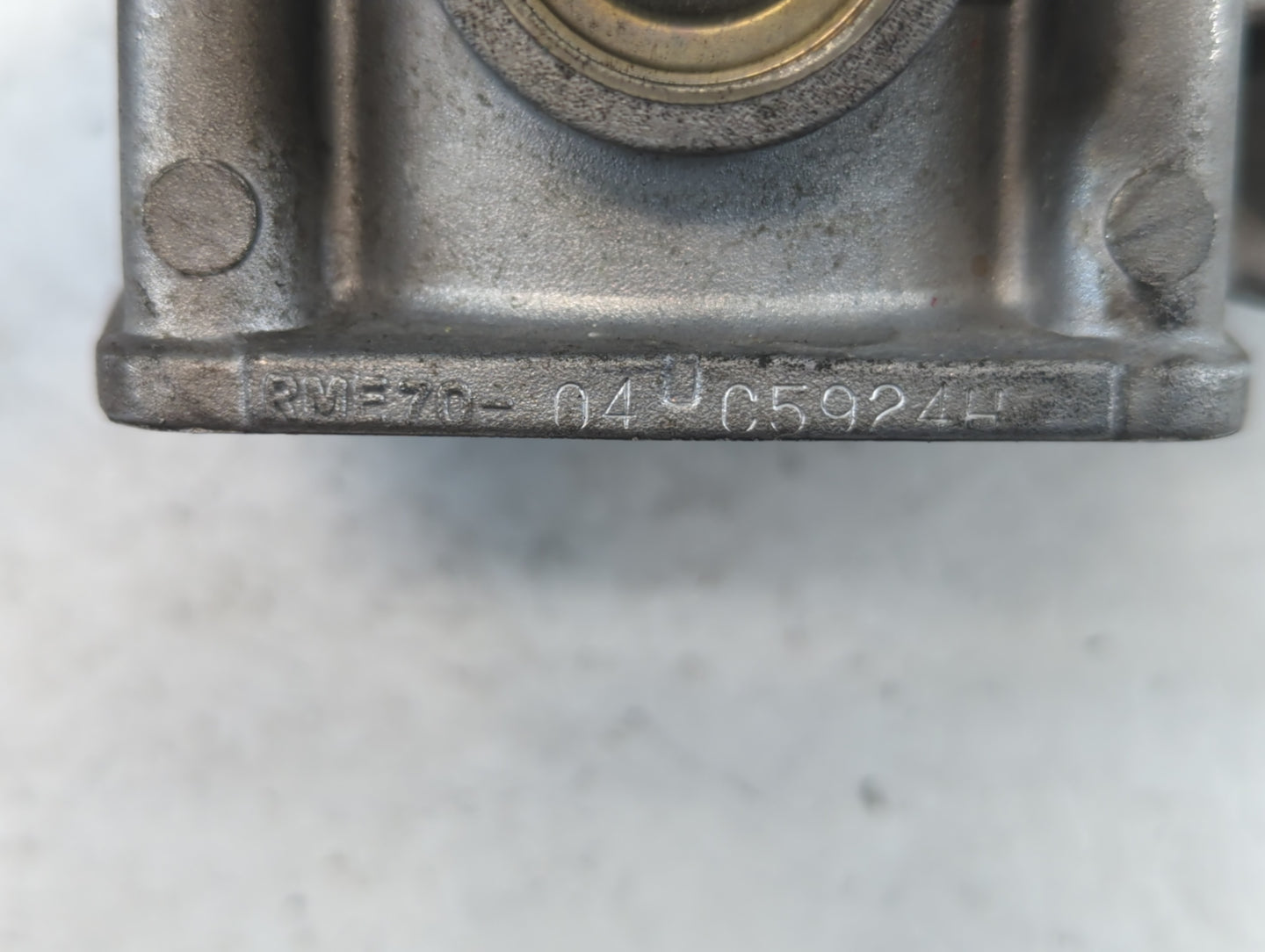 2002-2006 Nissan Altima Throttle Body P/N:RME70-04 Fits Fits 2002 2003 2004 2005 2006 OEM Used Auto Parts - Oemusedautoparts
