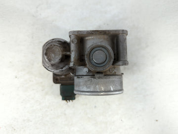 2002-2006 Nissan Altima Throttle Body P/N:RME60-04 Fits Fits 2002 2003 2004 2005 2006 OEM Used Auto Parts