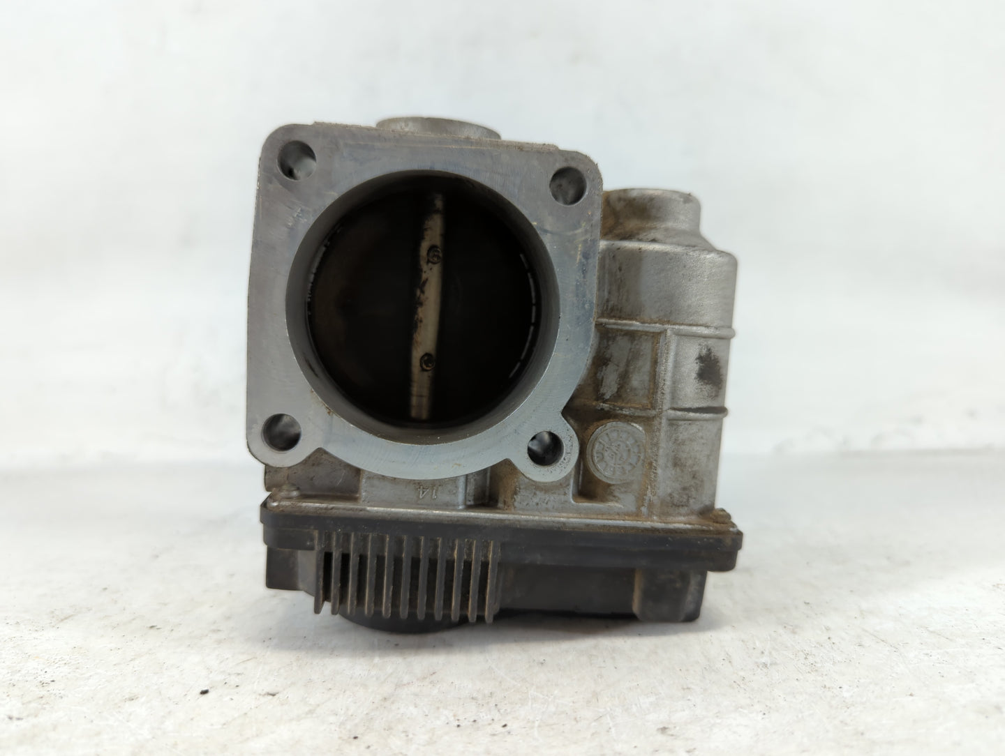 2002-2006 Nissan Altima Throttle Body P/N:RME60-04 Fits Fits 2002 2003 2004 2005 2006 OEM Used Auto Parts - Oemusedautoparts