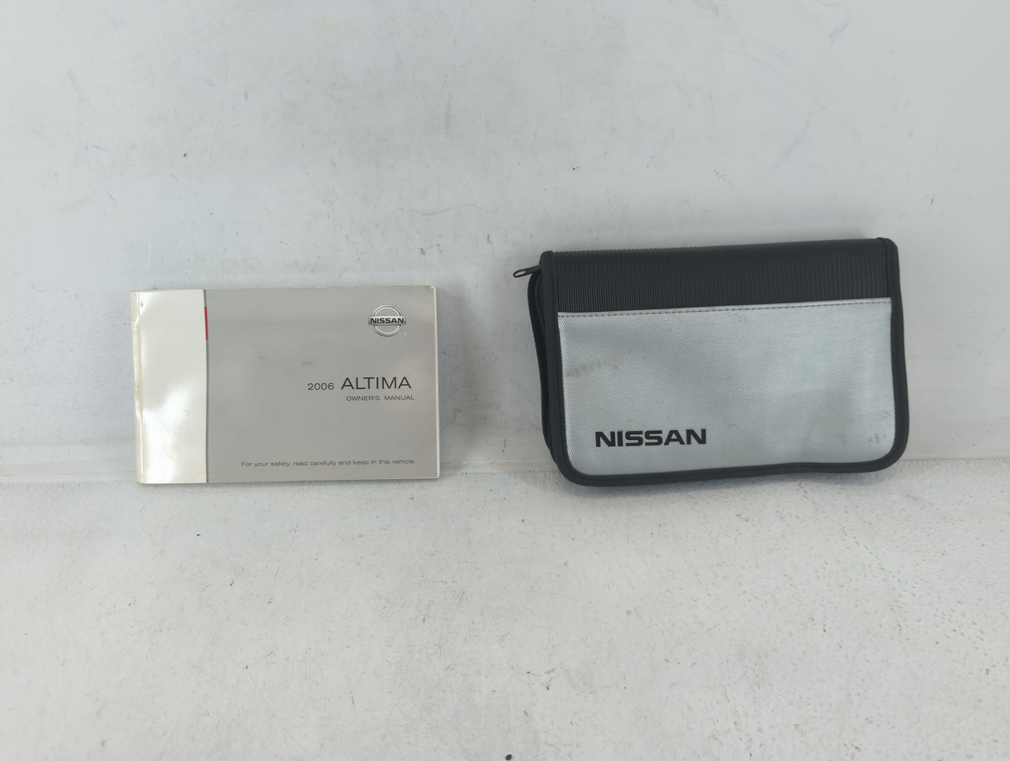 2006 Nissan Altima Owners Manual Book Guide P/N:OM6E-OL31U1 OEM Used Auto Parts - Oemusedautoparts1.com
