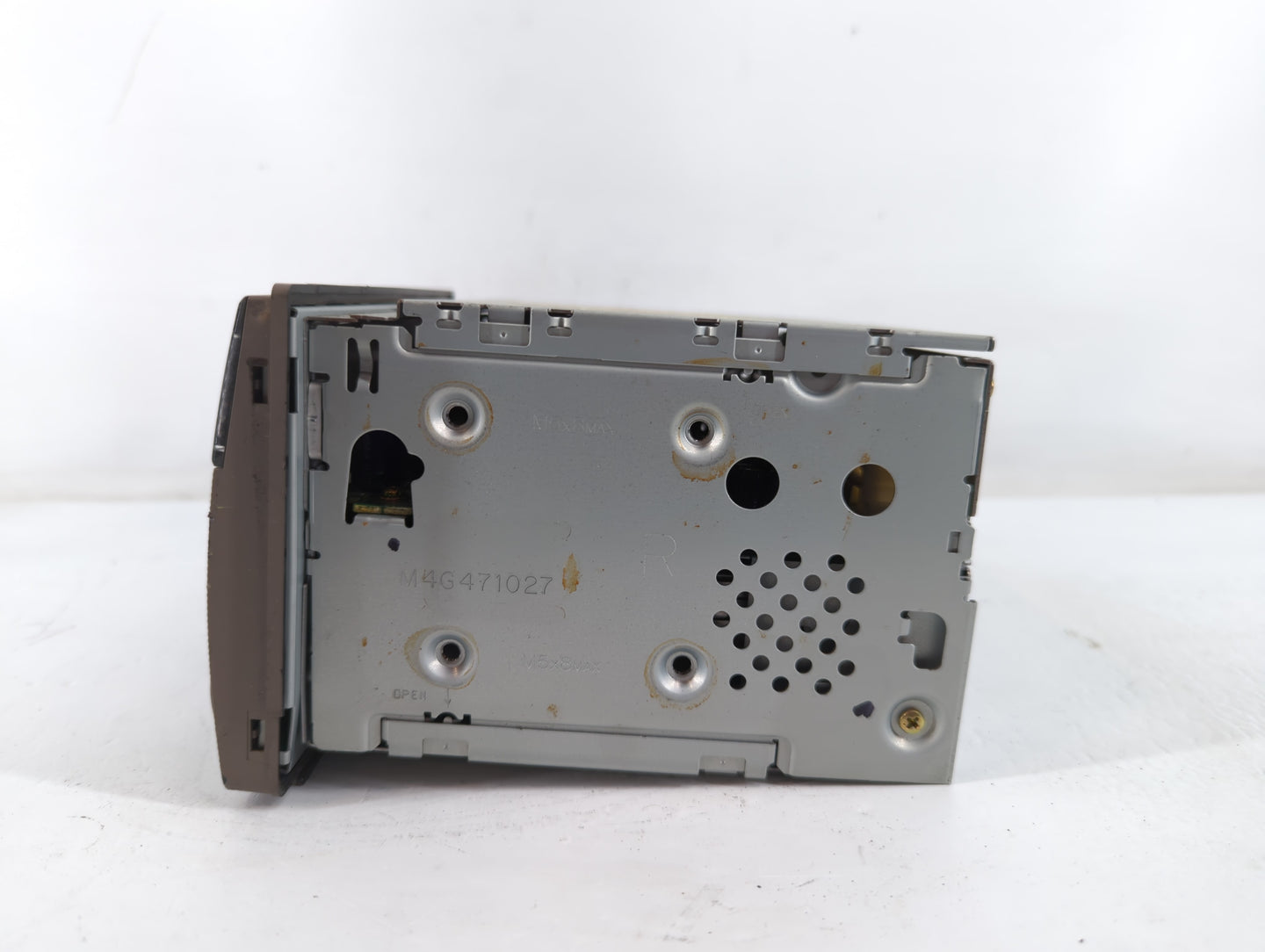 2005-2006 Nissan Altima Am Fm Cd Player Radio Receiver - Oemusedautoparts1.com