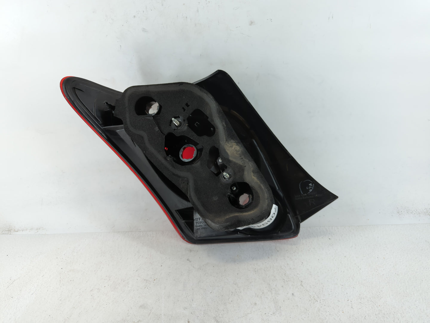 2005-2006 Nissan Altima Tail Light Assembly Passenger Right OEM P/N:SAE AIP2RST 04 52-155 Fits Fits 2005 2006 OEM Used Auto 