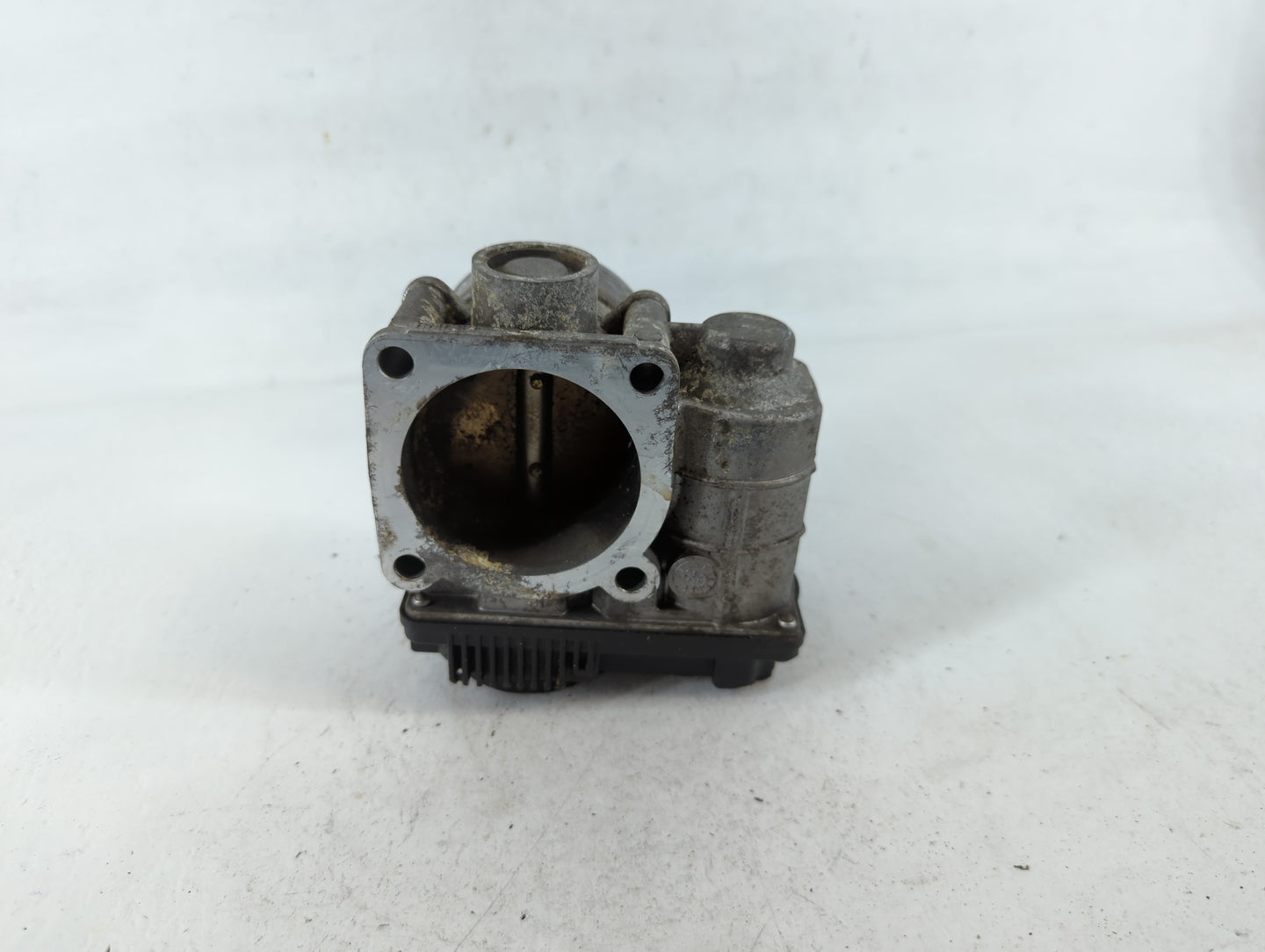 2002-2006 Nissan Altima Throttle Body P/N:6513H RME60-U6 Fits Fits 2002 2003 2004 2005 2006 OEM Used Auto Parts - Oemusedaut