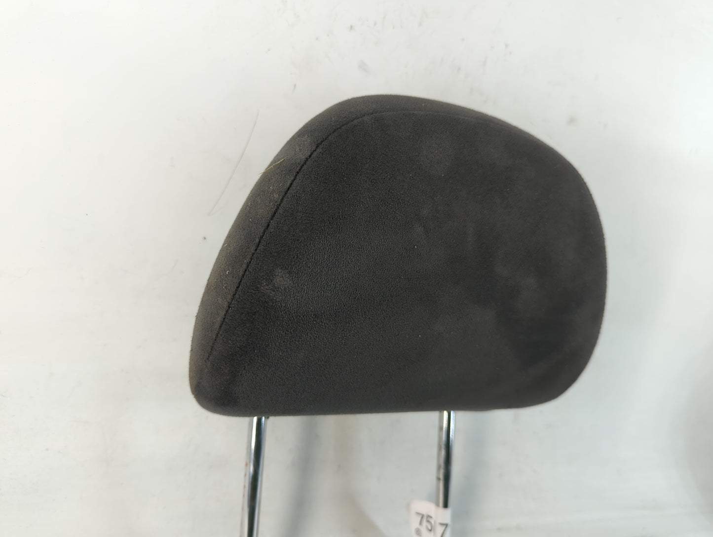 2005-2006 Nissan Altima Headrest Head Rest Front Driver Passenger Seat Fits Fits 2005 2006 OEM Used Auto Parts - Oemusedauto