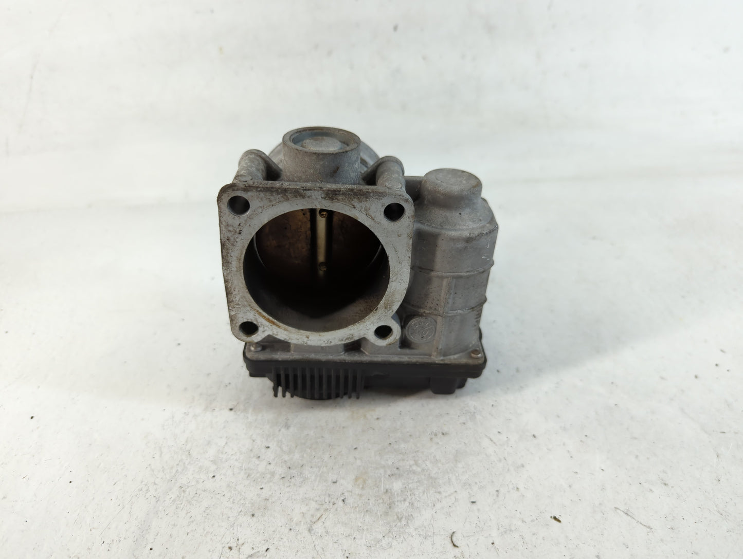 2002-2006 Nissan Altima Throttle Body P/N:RME60-0 Fits Fits 2002 2003 2004 2005 2006 OEM Used Auto Parts - Oemusedautoparts1