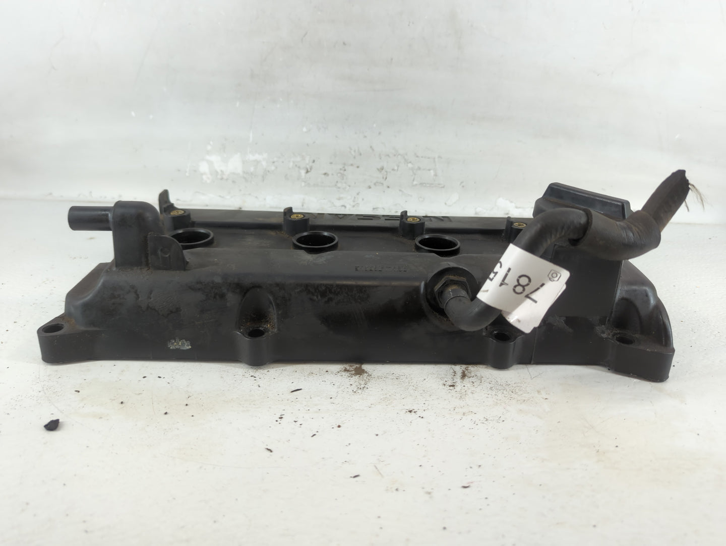2006 Nissan Altima Passenger Right Cylinder Head Valve Cover Fits OEM Used Auto Parts - Oemusedautoparts1.com