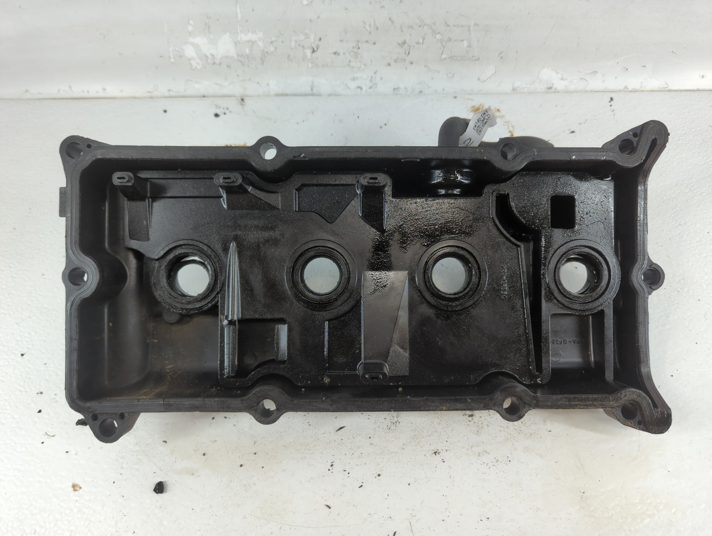 2006 Nissan Altima Passenger Right Cylinder Head Valve Cover Fits OEM Used Auto Parts - Oemusedautoparts1.com