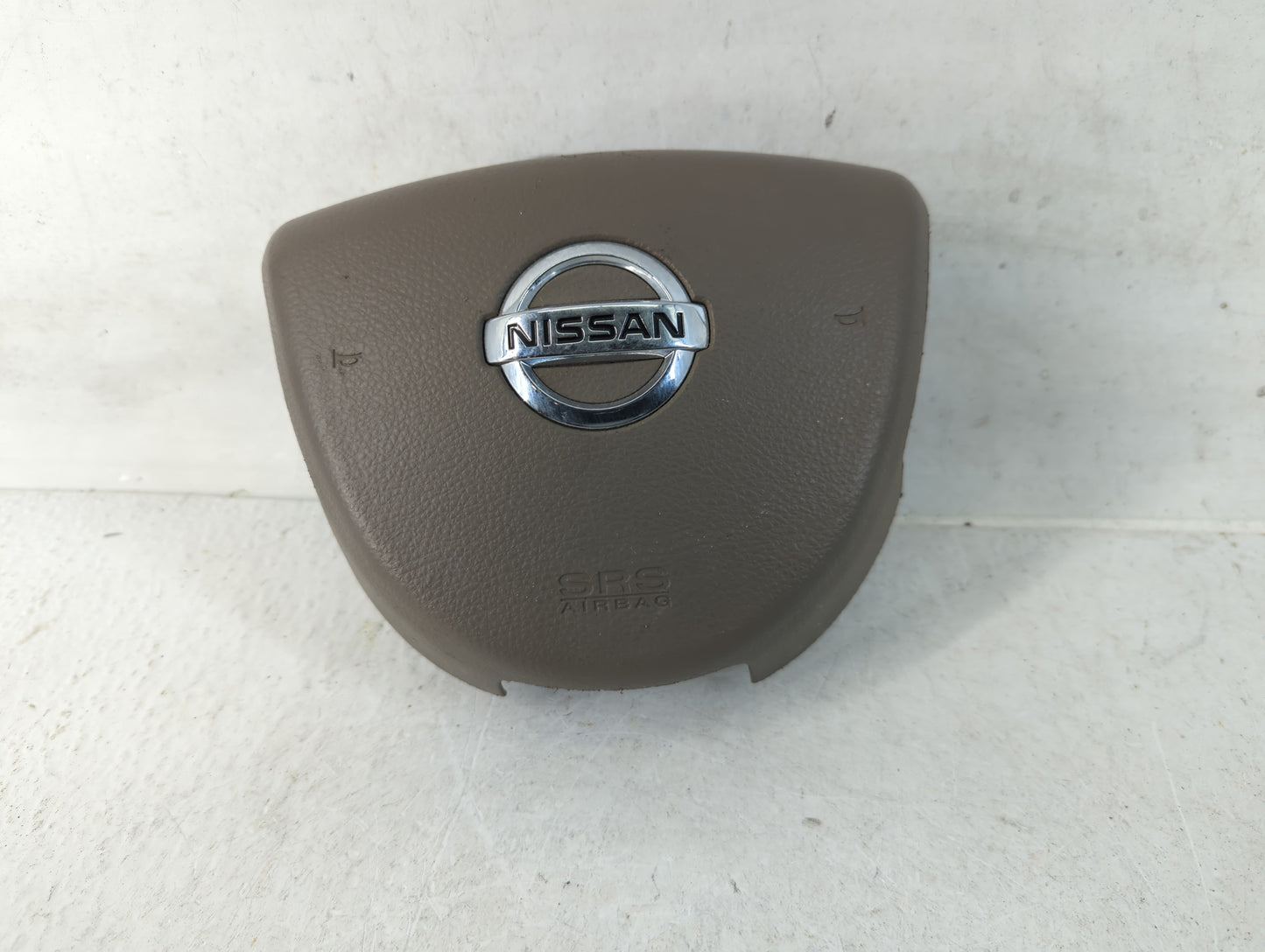 2005-2006 Nissan Altima Air Bag Driver Left Steering Wheel Mounted P/N:PMZB0107120037 Fits Fits 2005 2006 2007 2008 OEM Used