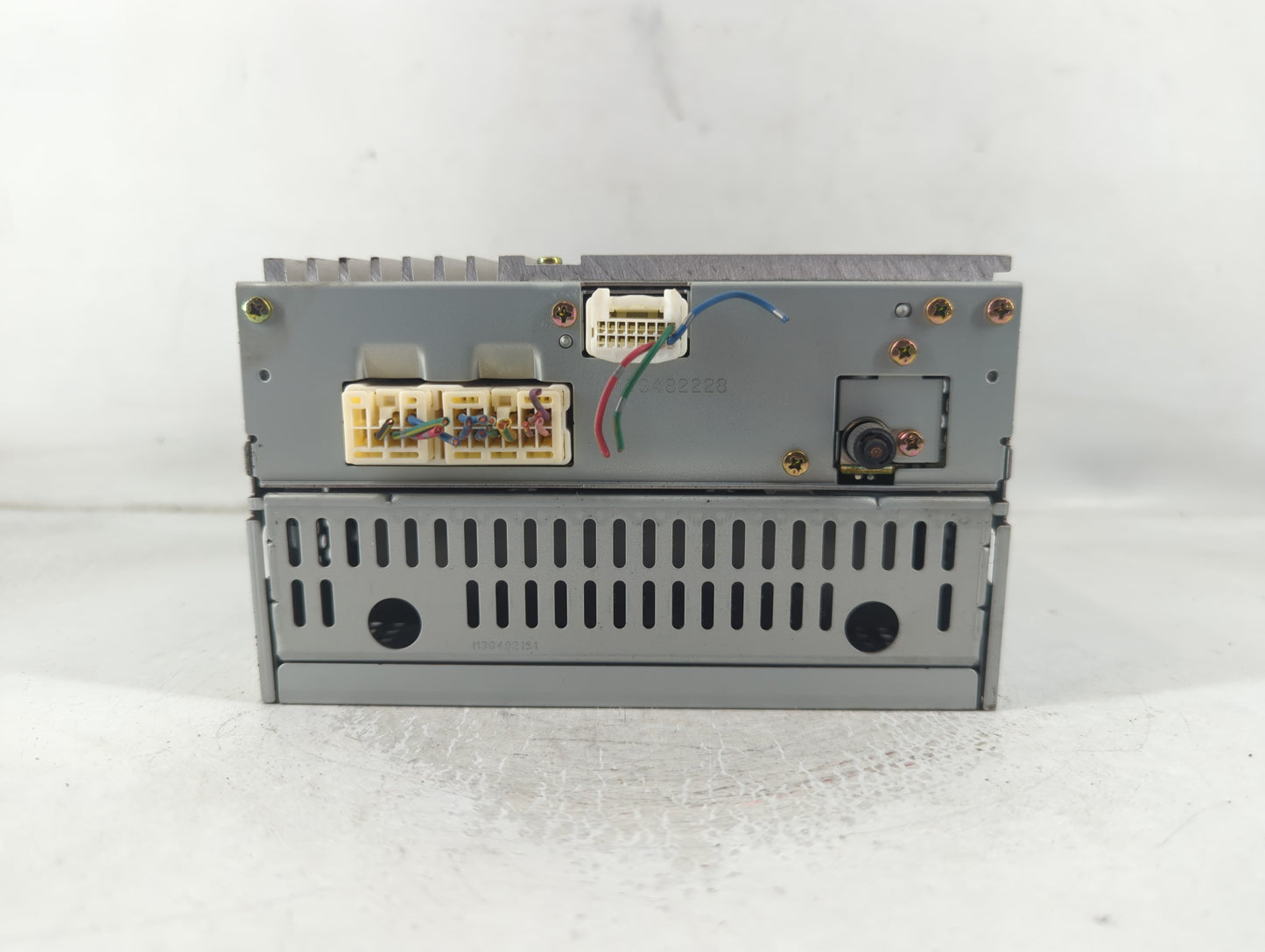 2005-2006 Nissan Altima Radio AM FM Cd Player Receiver Replacement P/N:28185 ZB10C Fits Fits 2005 2006 OEM Used Auto Parts -