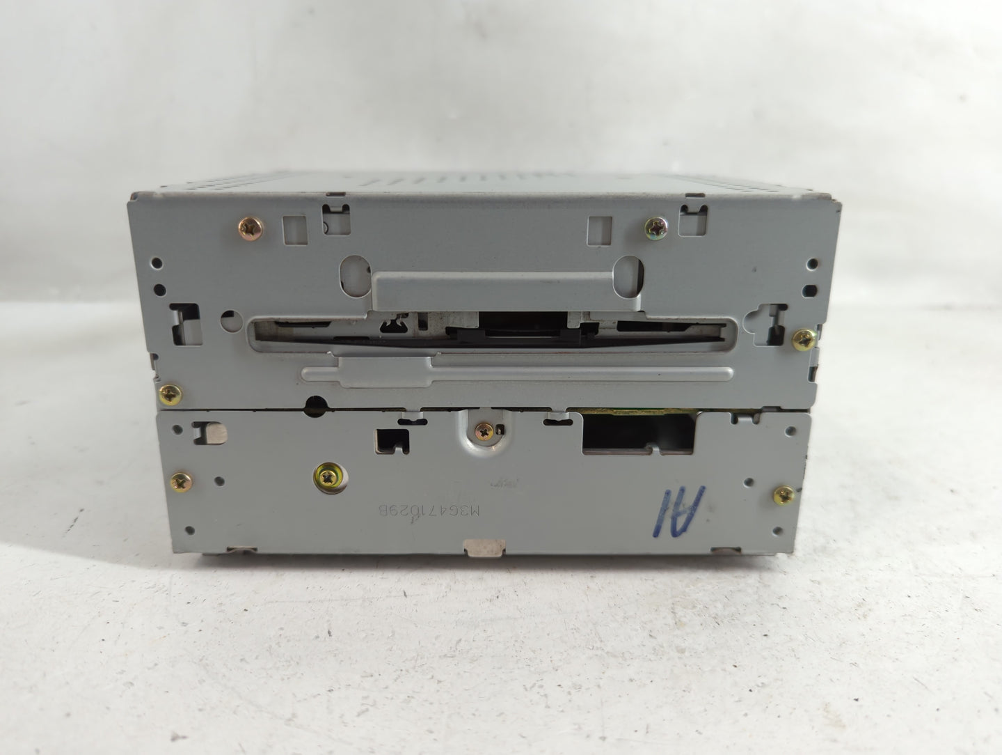 2006 Nissan Armada Radio AM FM Cd Player Receiver Replacement P/N:28185 ZC30 A Fits OEM Used Auto Parts - Oemusedautoparts1.