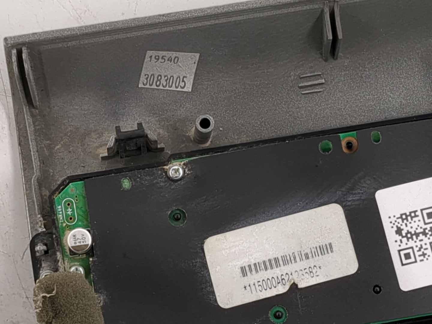 2006 Nissan Armada Radio AM FM Cd Player Receiver Replacement P/N:28185 ZC30A 1115000A62133582 Fits OEM Used Auto Parts - Oe