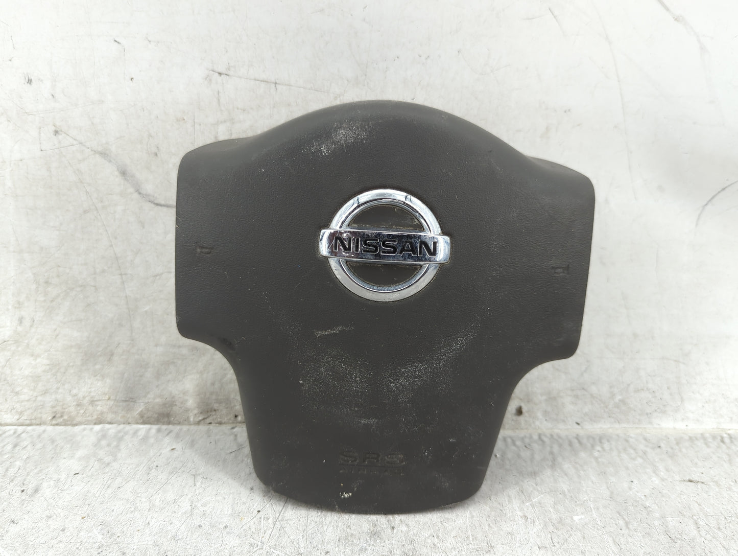 2005-2007 Nissan Armada Air Bag Driver Left Steering Wheel Mounted Black - Oemusedautoparts1.com