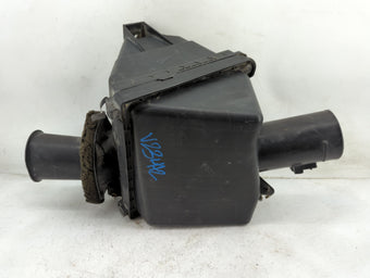 compare product 2005-2006 Nissan Armada Air Cleaner Intake-duct Hose Tube