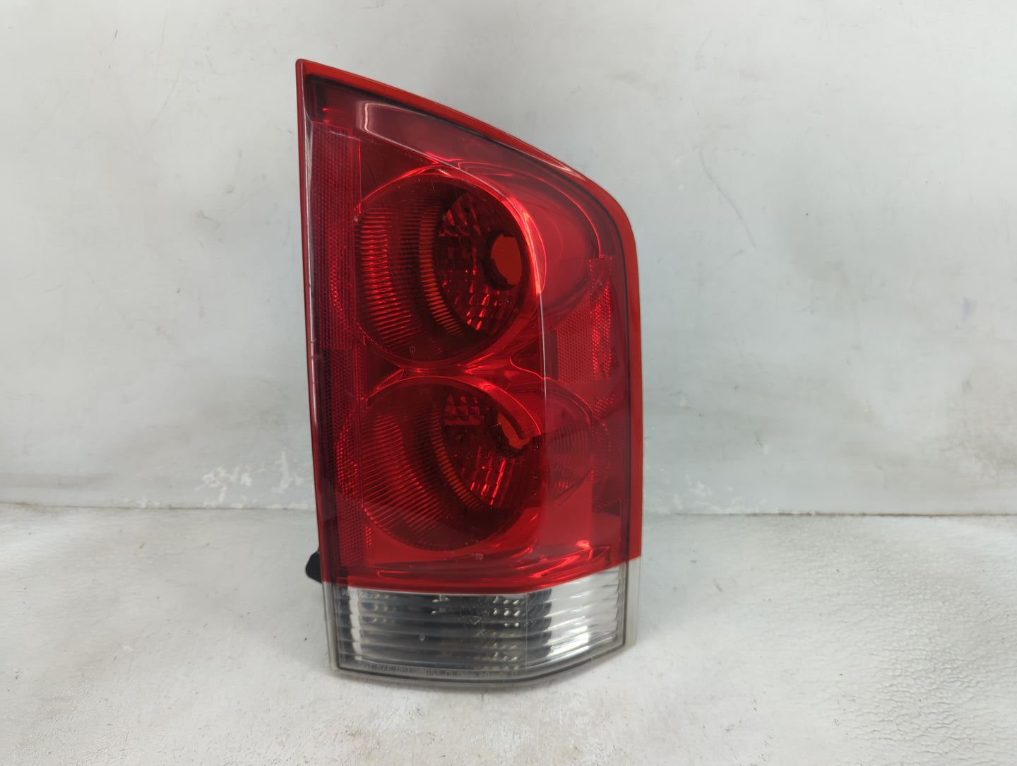 2005-2015 Nissan Armada Tail Light Assembly Passenger Right OEM P/N:3157K Fits OEM Used Auto Parts - Oemusedautoparts1.com