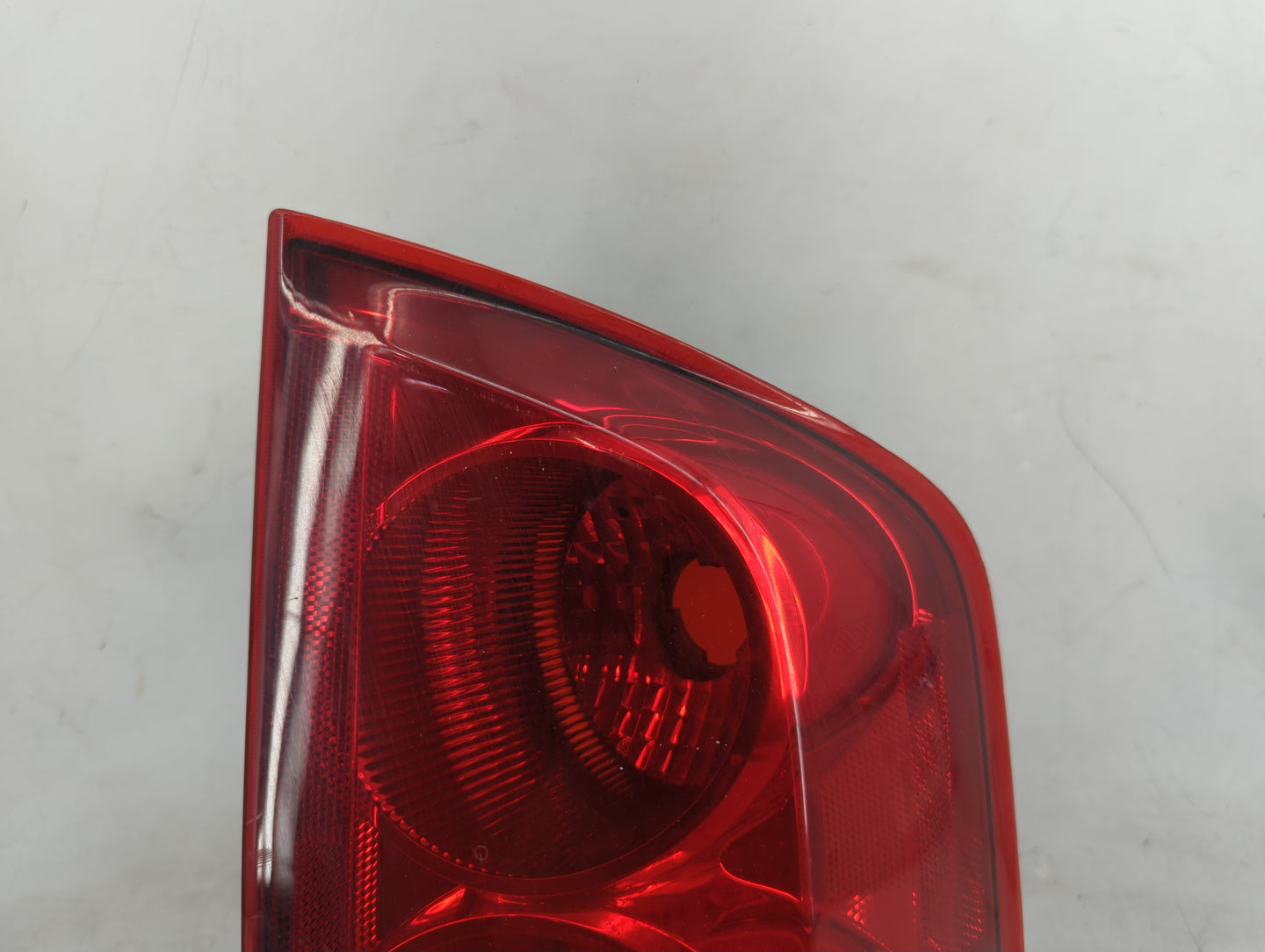 2005-2015 Nissan Armada Tail Light Assembly Passenger Right OEM P/N:3157K Fits OEM Used Auto Parts - Oemusedautoparts1.com