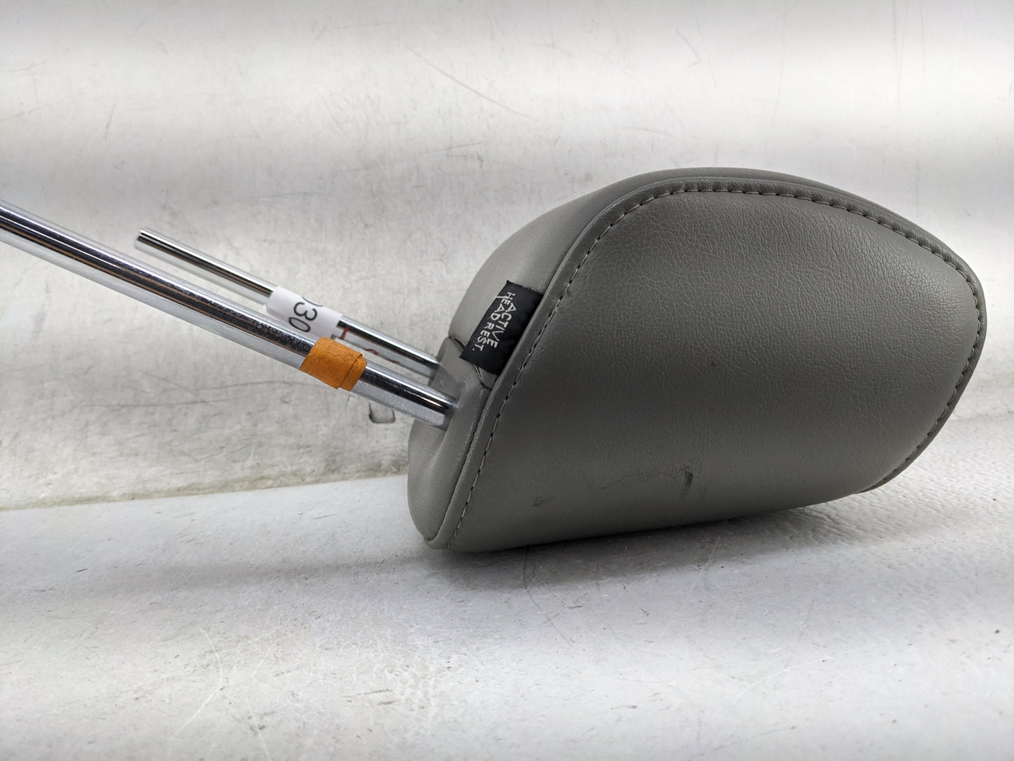 2005-2007 Nissan Armada Headrest Head Rest Front Driver Passenger Seat Fits Fits 2005 2006 2007 OEM Used Auto Parts - Oemuse