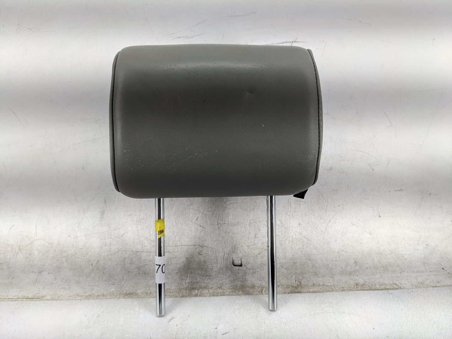 2005-2007 Nissan Armada Headrest Head Rest Front Driver Seat Black 1467041 - Oemusedautoparts1.com