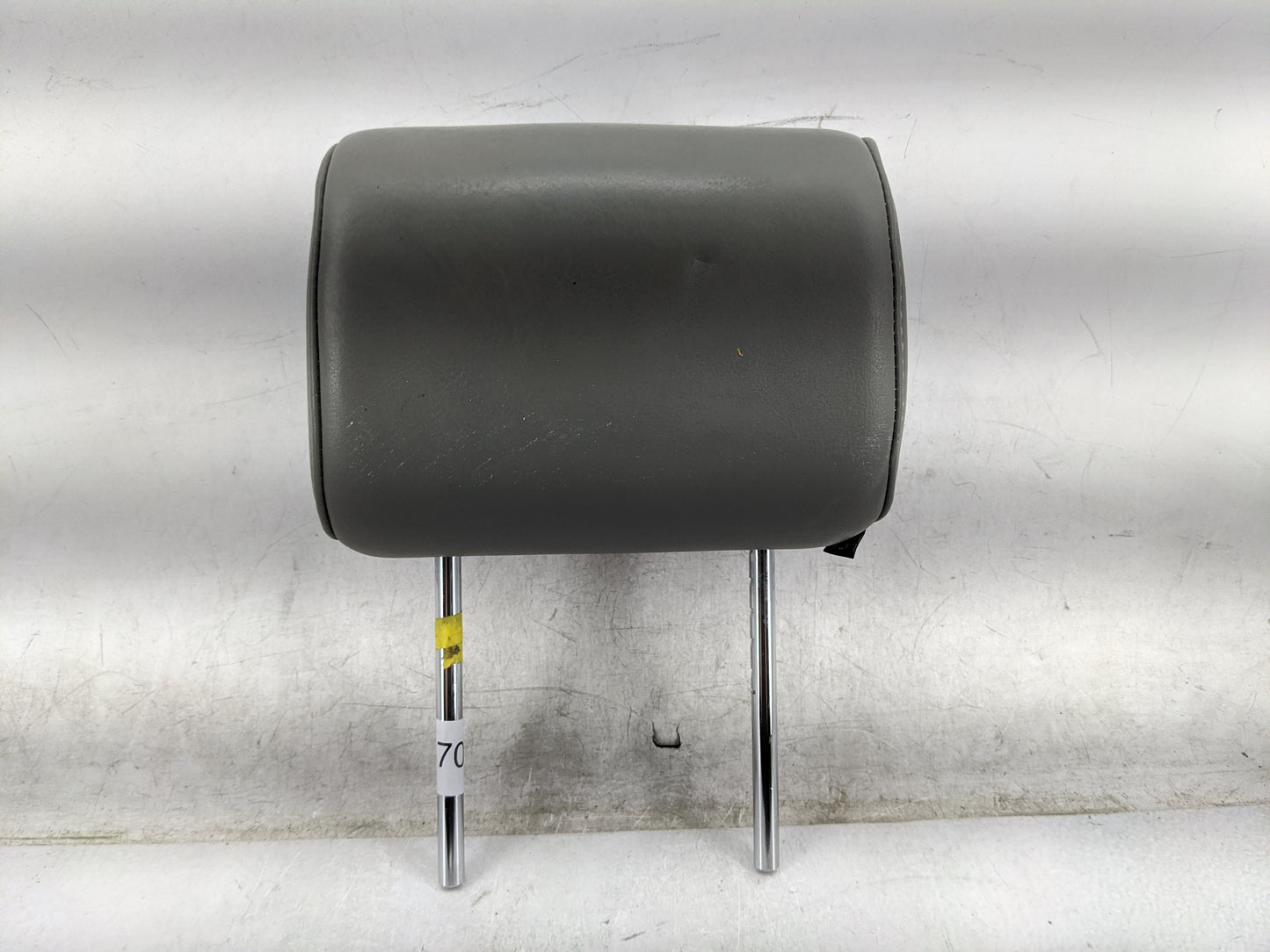 2005-2007 Nissan Armada Headrest Head Rest Front Driver Seat Black 1467041 - Oemusedautoparts1.com