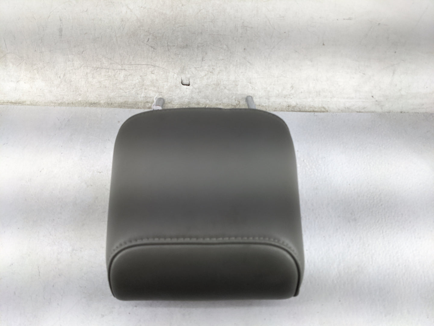 2005-2007 Nissan Armada Headrest Head Rest Front Driver Seat Black 1467041 - Oemusedautoparts1.com