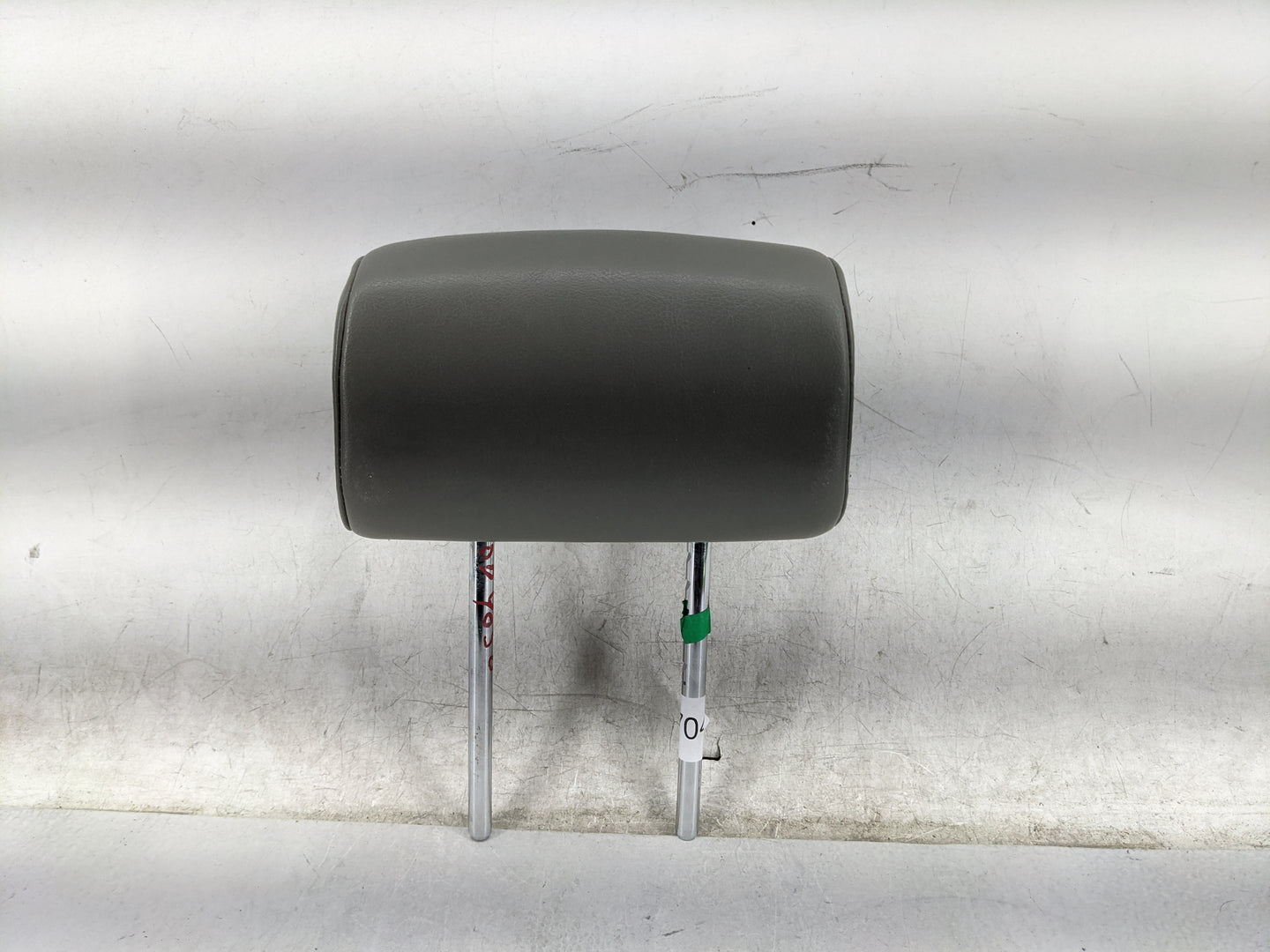 2005-2007 Nissan Armada Headrest Head Rest Front Driver Passenger Seat Fits Fits 2005 2006 2007 OEM Used Auto Parts - Oemuse