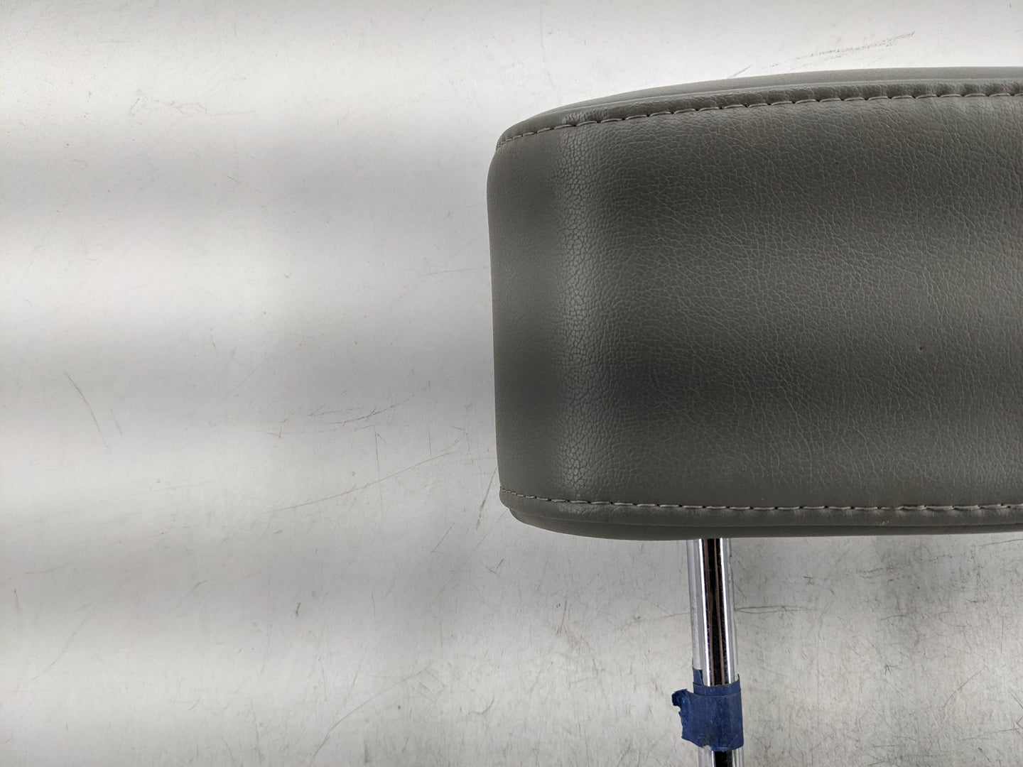 2006-2007 Nissan Armada Headrest Head Rest Front Driver Passenger Seat Fits Fits 2006 2007 OEM Used Auto Parts - Oemusedauto