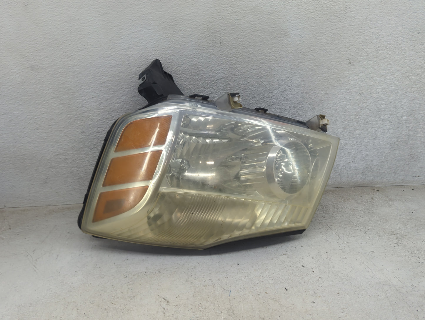 2005-2007 Nissan Armada Driver Left Oem Head Light Headlight Lamp 1467149 - Oemusedautoparts1.com