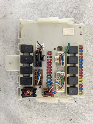 2005-2007 Nissan Armada Fusebox Fuse Box Panel Relay Module P/N:284B67S002 Fits Fits 2004 2005 2006 2007 OEM Used Auto Parts