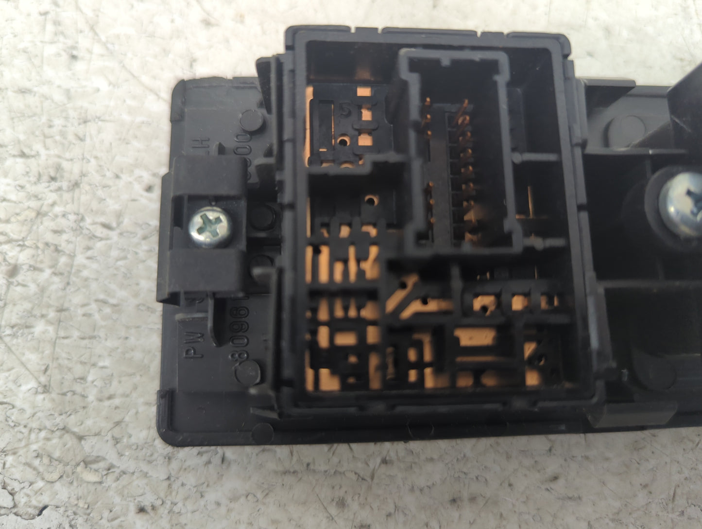 2005-2007 Nissan Armada Master Power Window Switch Replacement Driver Side Left Fits OEM Used Auto Parts - Oemusedautoparts1