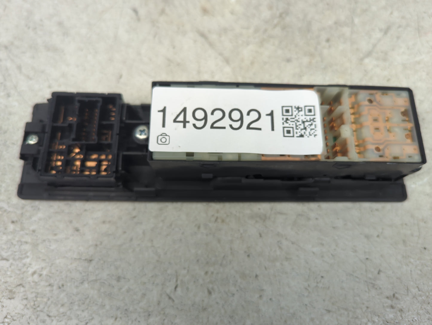 2005-2007 Nissan Armada Master Power Window Switch Replacement Driver Side Left Fits OEM Used Auto Parts - Oemusedautoparts1